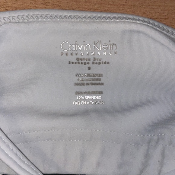 Calvin Klein Performance Tank with built in sports bra - Picture 3 of 4